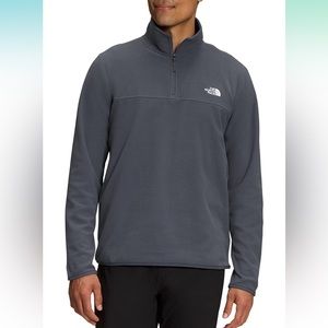 Men’s Fleece Quarter Zip Pull Over North Face